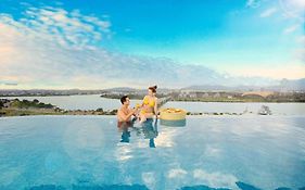 Rhm Luxury Hotel And Suite